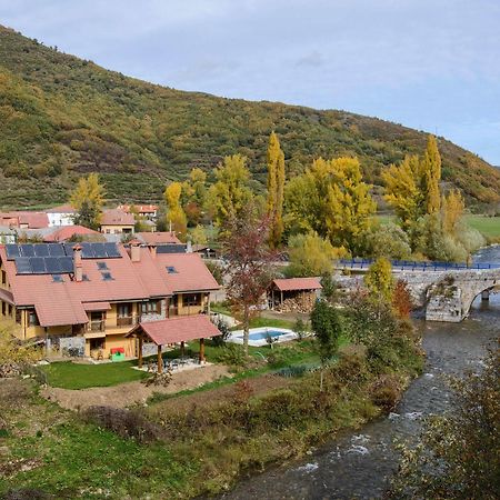 El Casar Del Puente Pensionat Boca de Huérgano Exteriör bild